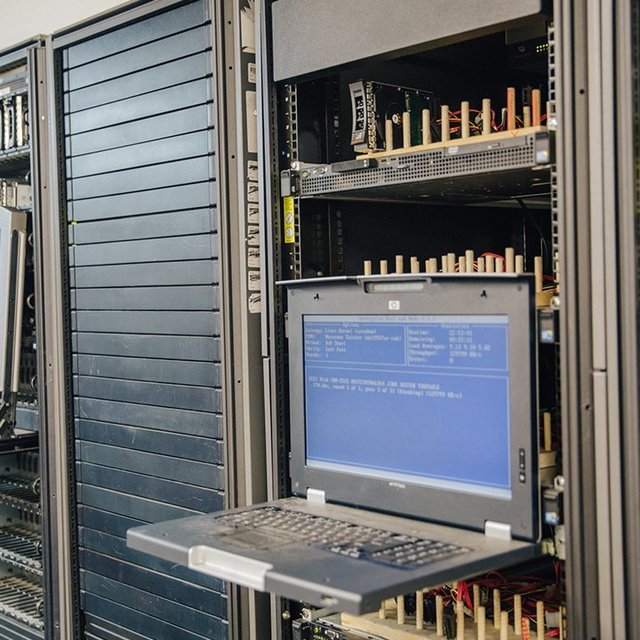 Computer running secure data erasure